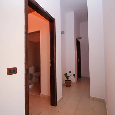 Holiday Vellezerit Ramaj * Velipojë